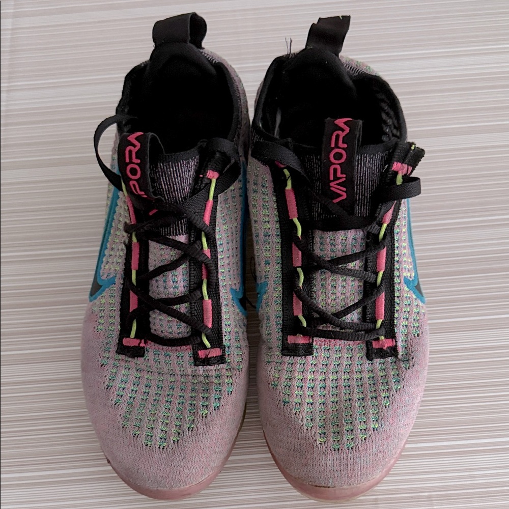Nike Vapormax Unisex Pink and Blue Sneakers